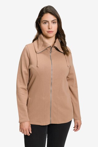 Veste de survêtement Ulla Popken en marron : devant