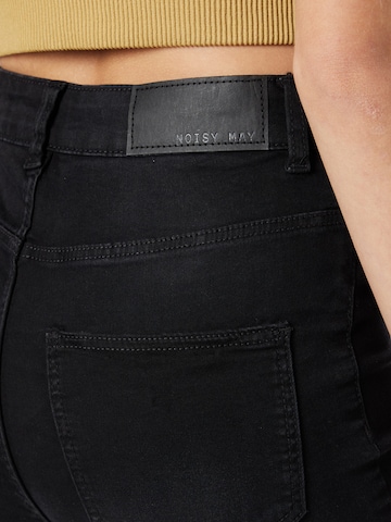 Noisy may Skinny Jeans 'CALLIE' in Schwarz