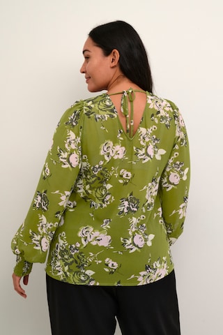 KAFFE CURVE - Blusa 'Vima' em verde