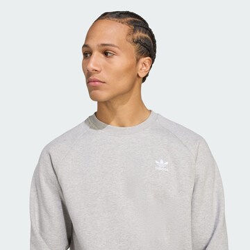 ADIDAS ORIGINALS Μπλούζα φούτερ 'Essentials' σε γκρι