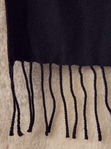 Next - Chal en negro