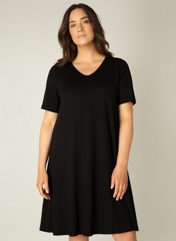 BASE LEVEL CURVY Kleid 'Abernathy' in Schwarz: predná strana