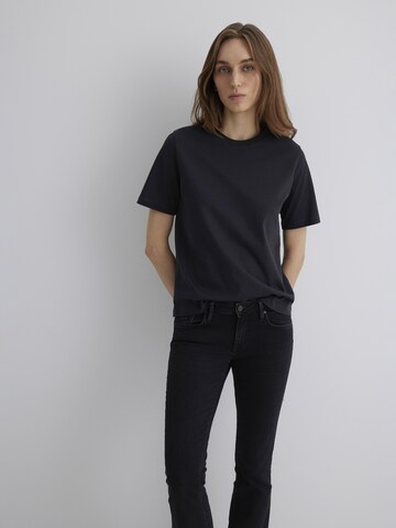 Mavi Shirt in Schwarz: Vorderseite