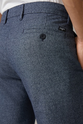 Coupe slim Pantalon chino ' Code ' STRELLSON en bleu