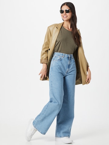 T-shirt 'MATHILDE' Noisy may en vert