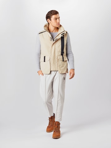 ADIDAS TERREX Sportsvest 'Utilitas' i beige