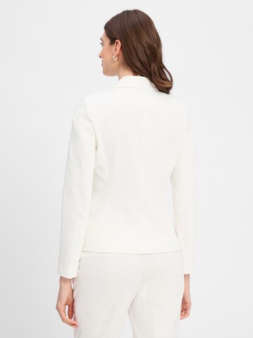 Marie Lund Blazer in White