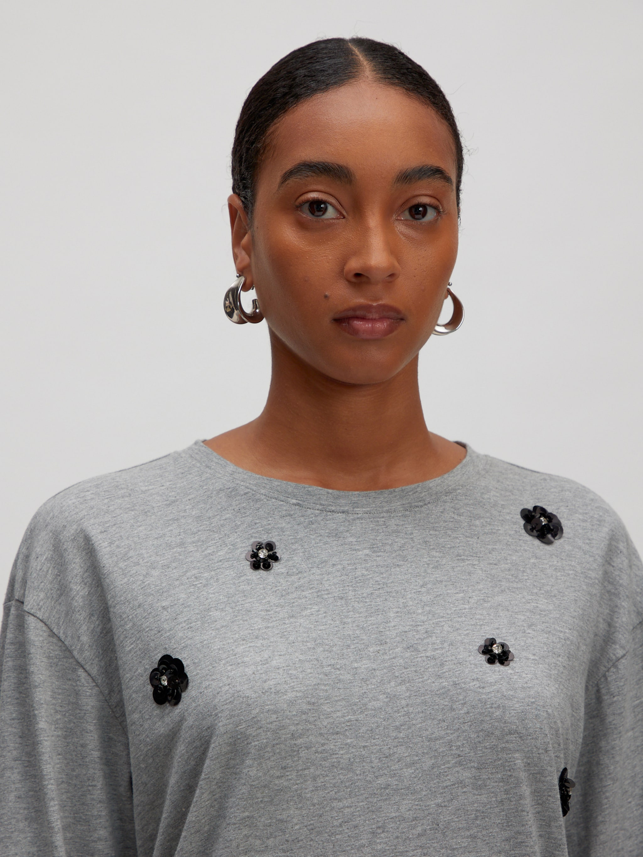 EDITED Producten Shirt 'Rosiel' Grijs