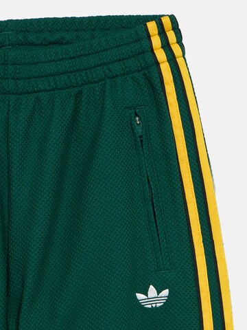 ADIDAS ORIGINALS Loosefit Hose 'FIREBIRD' in Grün