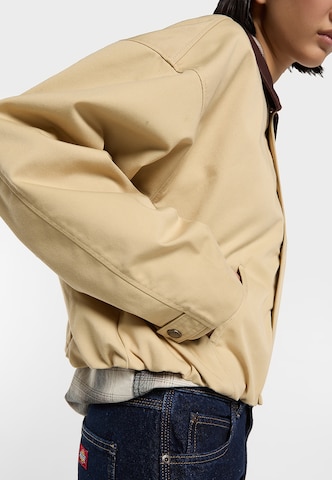 Giacca di mezza stagione 'POLY' di DICKIES in beige
