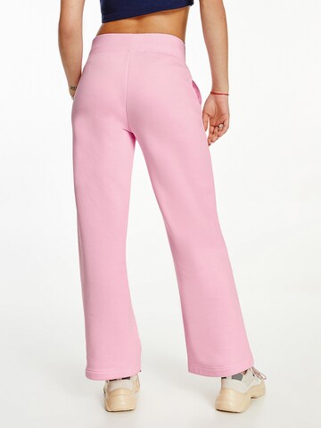 Tommy Jeans Regular Hose in Pink