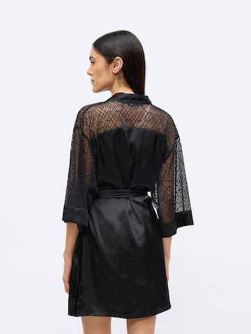 TRIUMPH - Roupão 'A Weekend To Remember' em preto