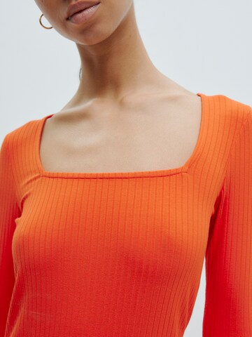 EDITED Shirt 'Valeria' in Orange