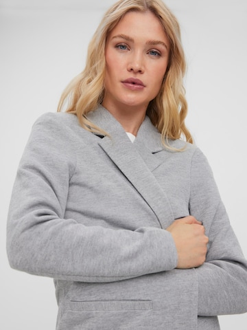 Blazer 'Verina' VERO MODA en gris