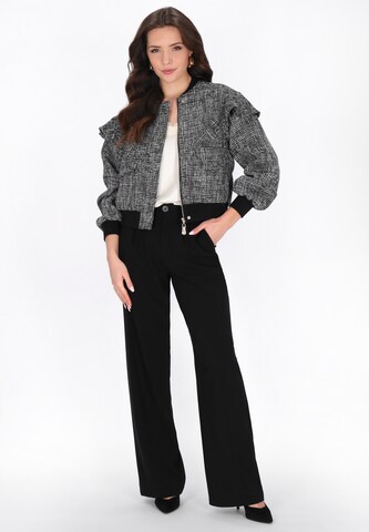 Veste mi-saison 'Festive' faina en noir