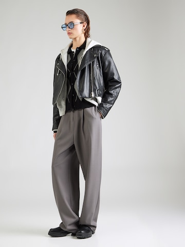 Wide leg Pantaloni con pieghe 'Rachel' di ABOUT YOU in grigio