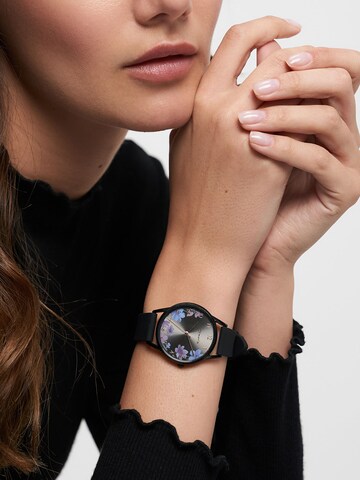 Tamaris Analog Watch in Black: front