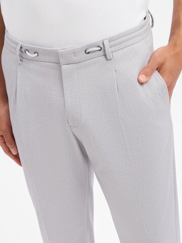 BENVENUTO Regular Chino Pants in Grey