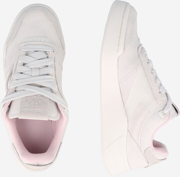 Baskets basses 'Club Legacy' Reebok en blanc