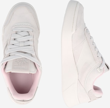 Sneaker bassa 'Club Legacy' di Reebok in bianco