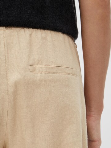 Loosefit Pantaloni di MAMALICIOUS in beige