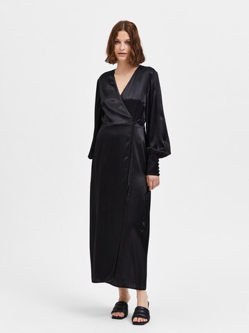 Robe 'LYRA' SELECTED FEMME en noir : devant