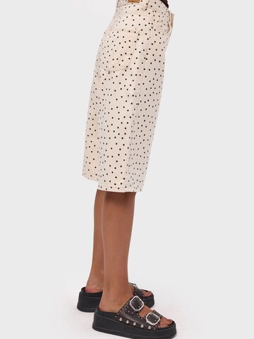 Loosefit Jean 'POLKA BERMUDA SHORT' IT'S BASIC en beige