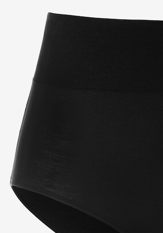 LASCANA Boyshorts in Black