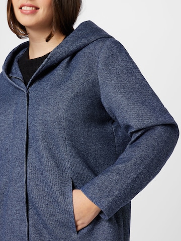 Manteau mi-saison 'Sedona' ONLY Carmakoma en bleu