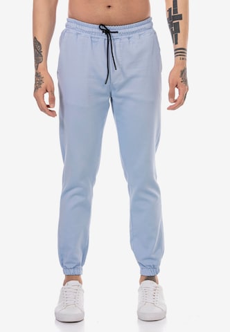 Redbridge Regular Pants in Blue: front
