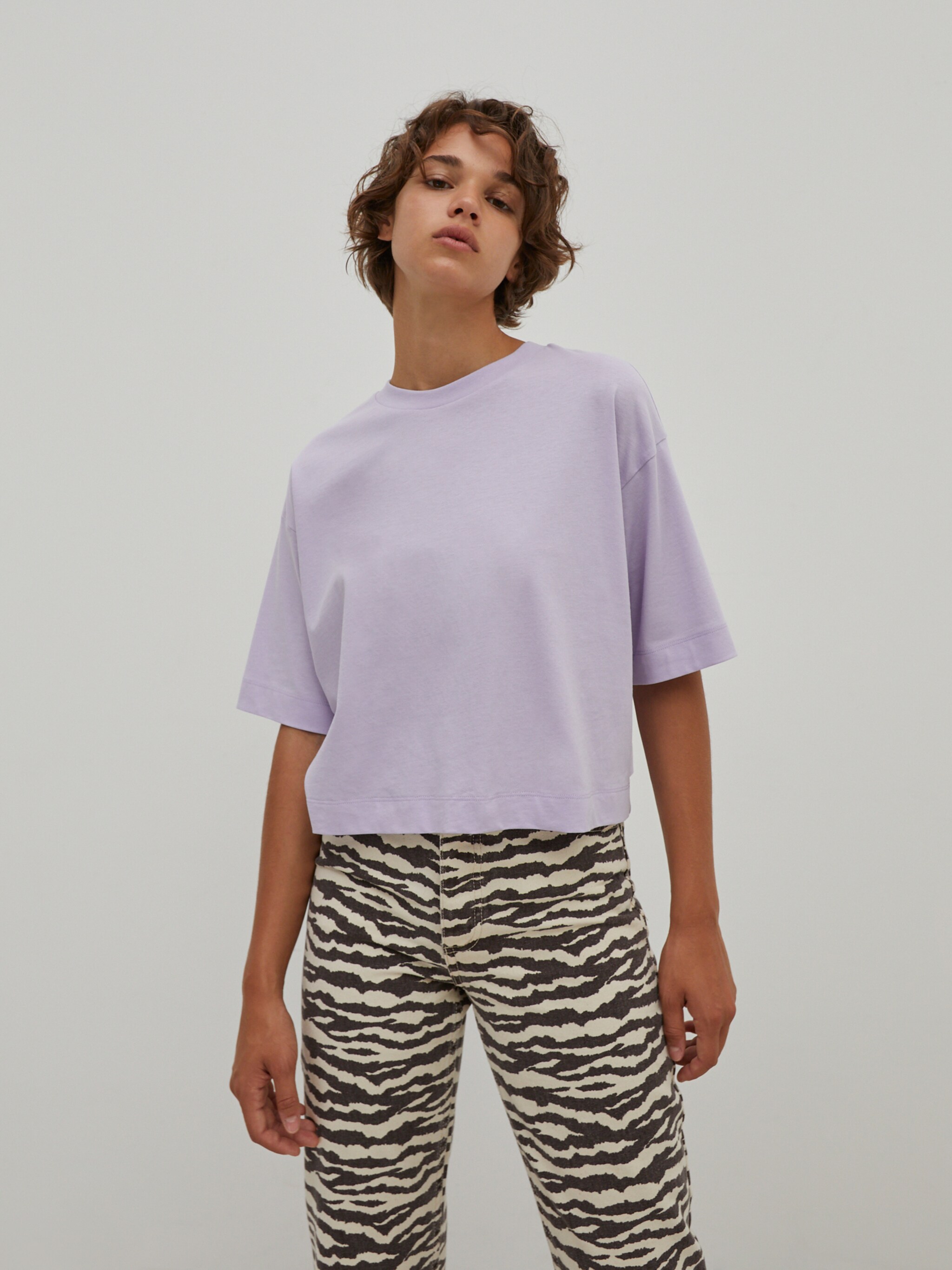 EDITED Productos Camiseta 'Sila' lila