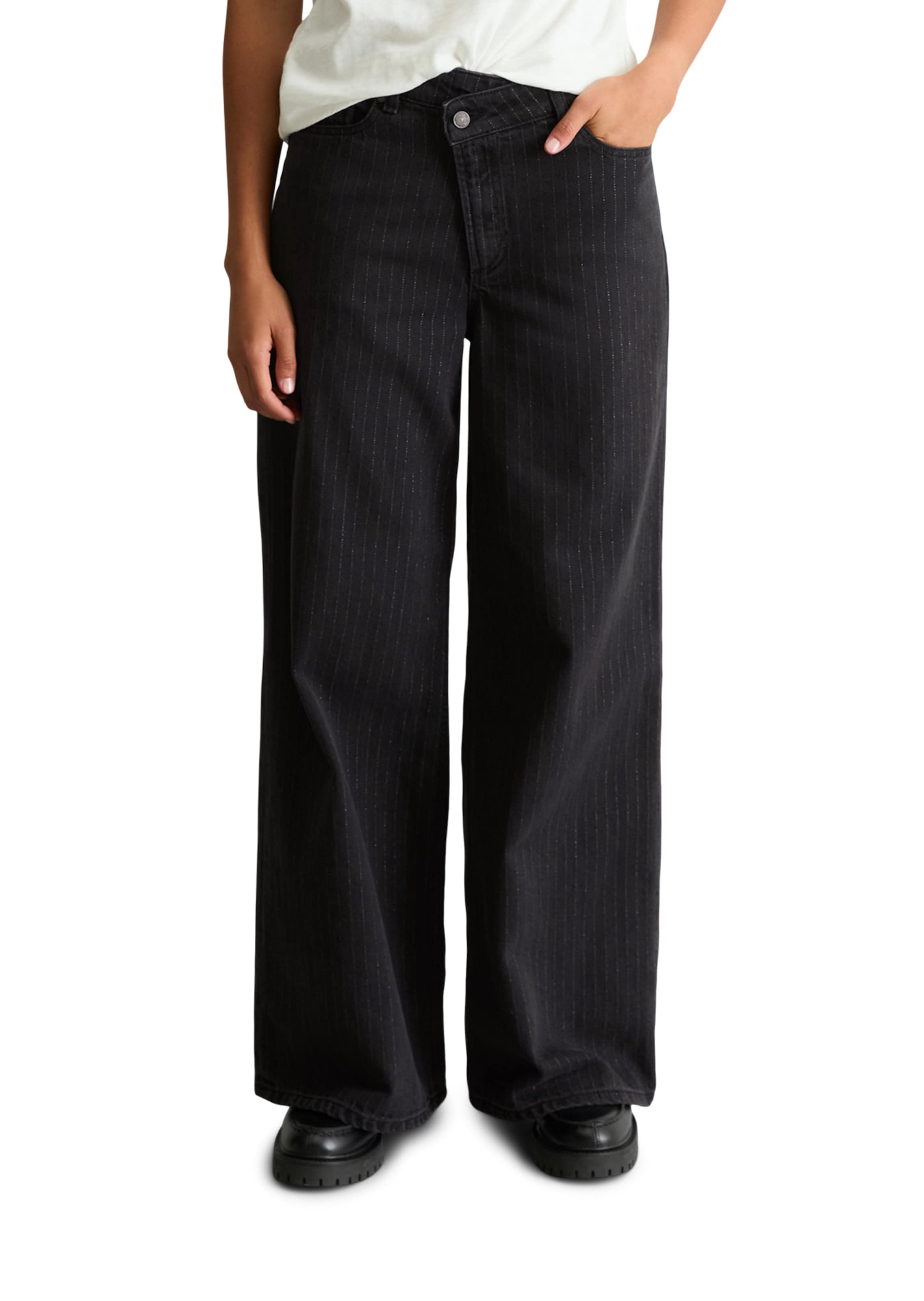 Marc O'Polo DENIM Loose fit Jeans in Black: front