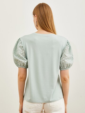 T-shirt olalook en vert