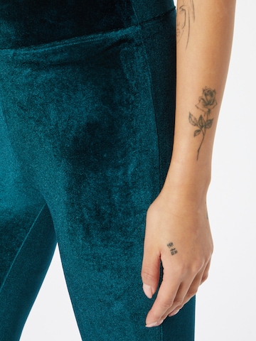 Urban Classics Skinny Leggings in Blau