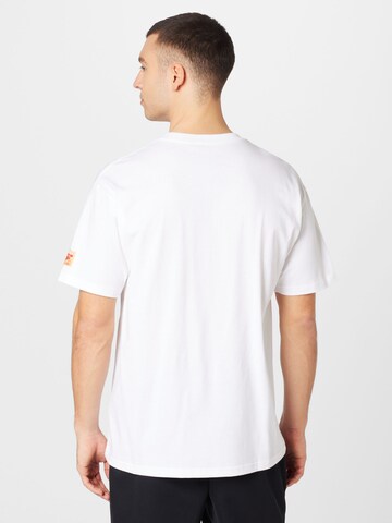 Nike Sportswear T-Shirt in Weiß
