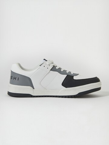 KOROSHI Sneaker in Weiß