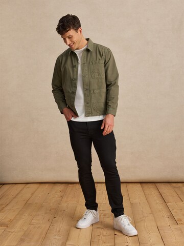 DAN FOX APPAREL Демисезонная куртка 'Jamie' в Зеленый