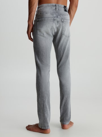 Skinny Jeans di Calvin Klein Jeans in grigio
