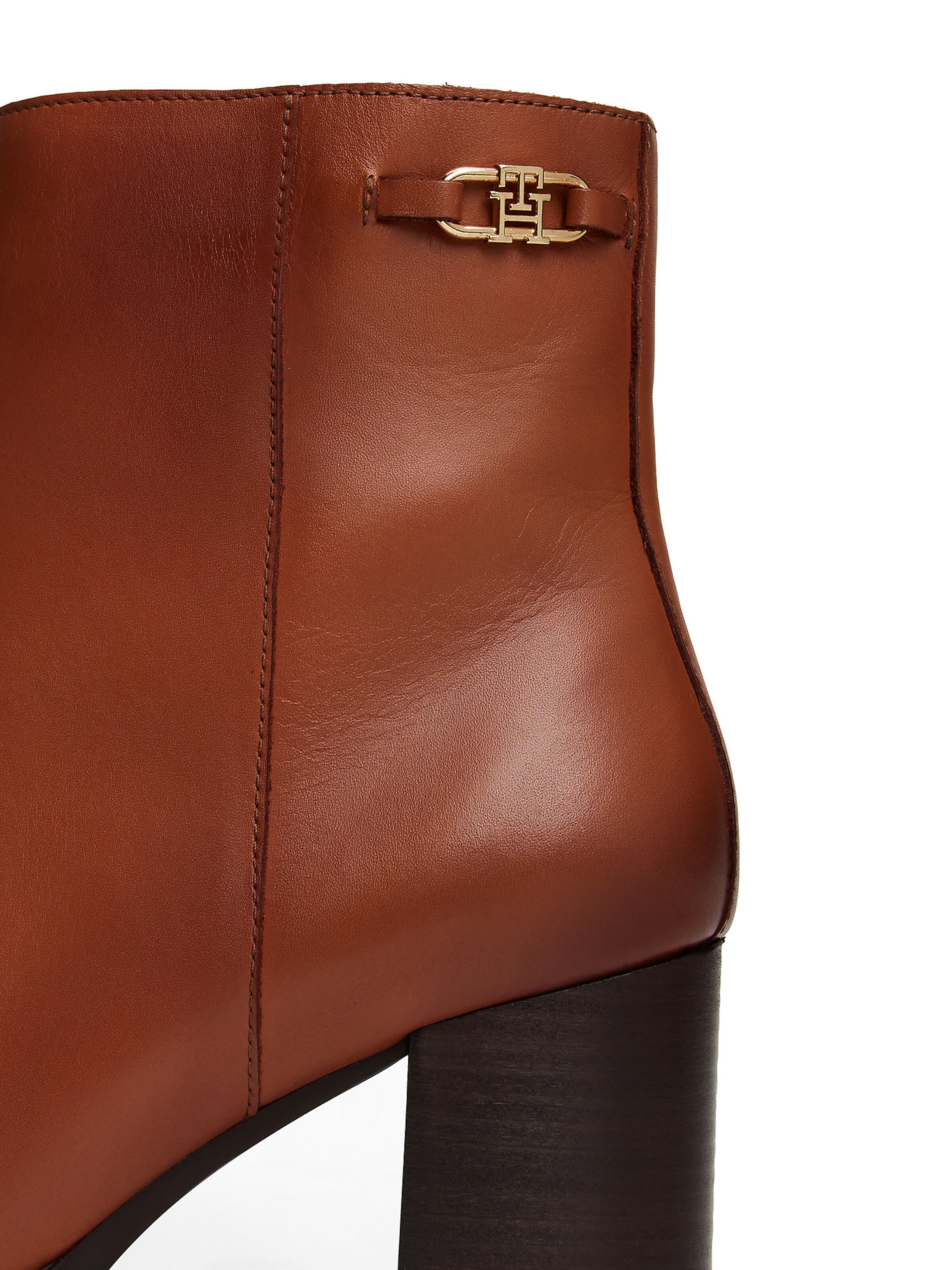 TOMMY HILFIGER Ankle Boots in Braun