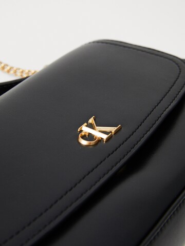 Calvin Klein Kabelka - Čierna