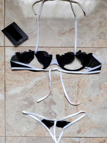 PASSION Crotchless Lingerie 'Amaya' in Black