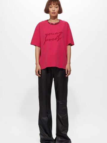 Young Poets T-shirt 'Pria' i rosa