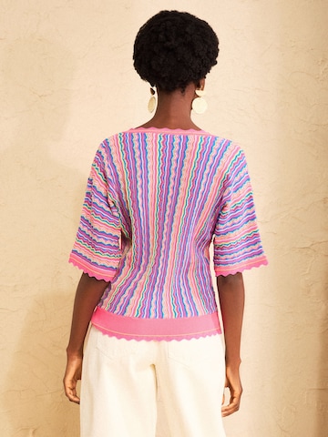 Pull-over love & roses en rose