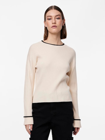 Pull-over 'JILJA' PIECES en beige : devant