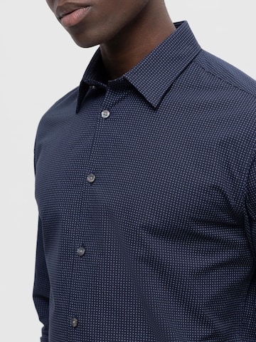 Coupe slim Chemise 'SOHO' SELECTED HOMME en bleu