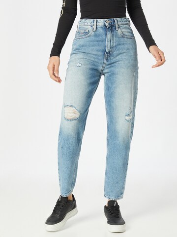 Tommy Jeans Tapered Jeans in Blue: front