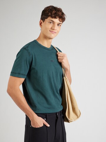 T-Shirt 'Tokks' BOSS en vert : devant