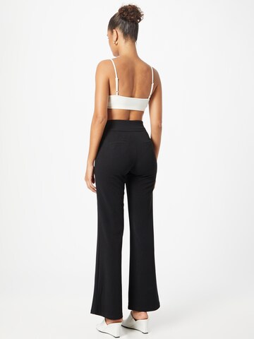 évasé Pantalon 'VICTORIA' Y.A.S en noir