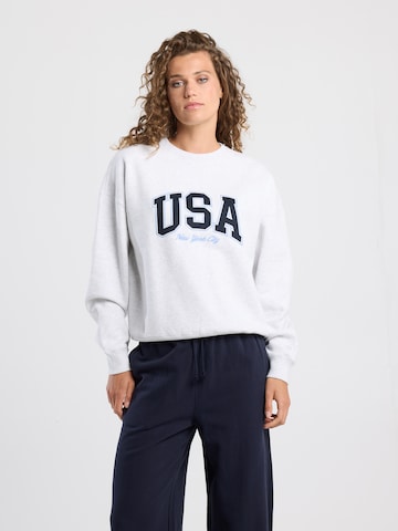 America Today Sweatshirt in Grijs: voorkant