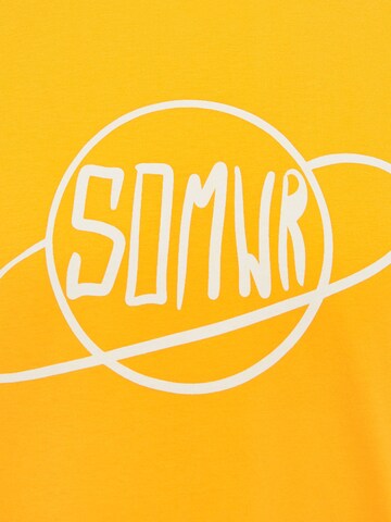 SOMWR Shirt 'PLANET SHPERE TEE' in Yellow